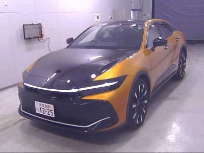 Toyota CROWN CROSSOVER
