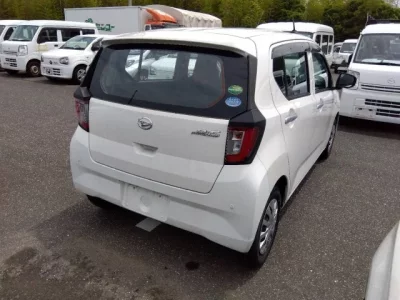Daihatsu MIRA E S