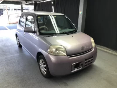 Daihatsu Esse