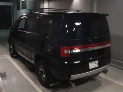 Mitsubishi DELICA D5