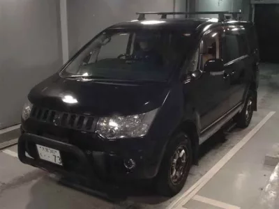 Mitsubishi DELICA D5