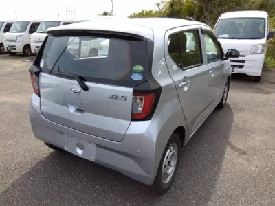 Daihatsu MIRA E S