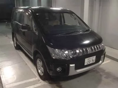 Mitsubishi DELICA D5