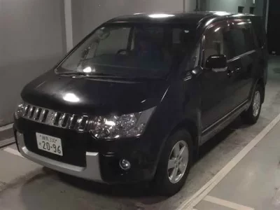 Mitsubishi DELICA D5