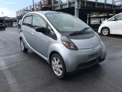 Mitsubishi I