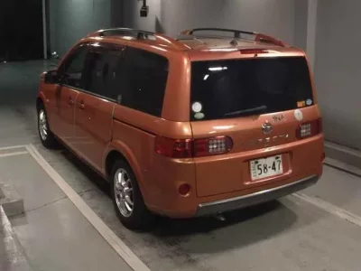Nissan LAFESTA