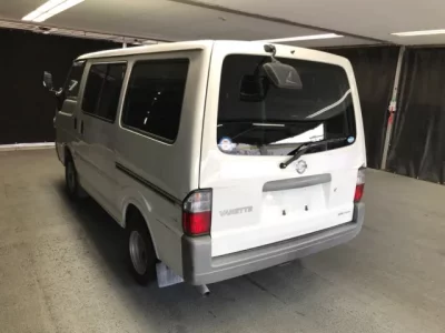 Nissan VANETTE VAN