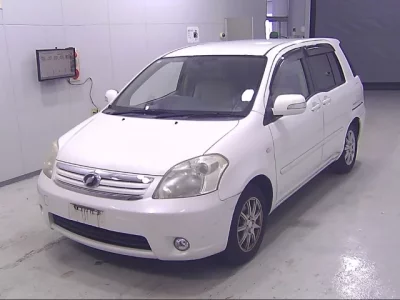 Toyota RAUM