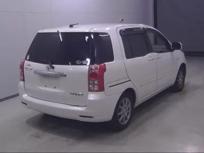 Toyota RAUM