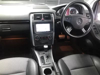 Mercedes-Benz B CLASS