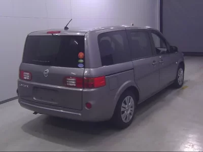 Nissan LAFESTA