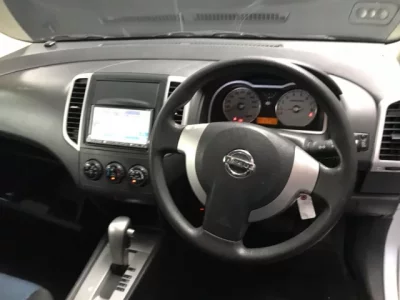 Nissan WINGROAD