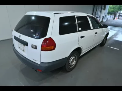Nissan AD