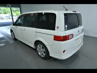Nissan LAFESTA