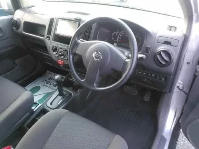 Nissan AD