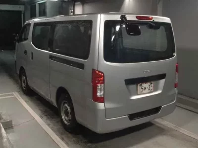 Isuzu COMO