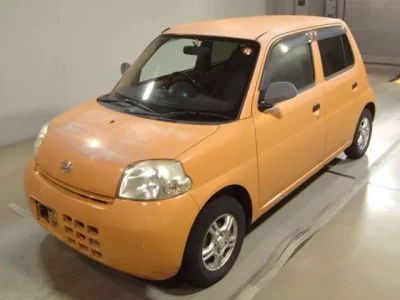 Daihatsu Esse