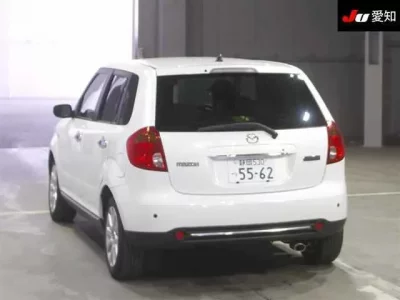 Mazda VERISA