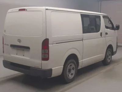 Toyota REGIUS ACE VAN