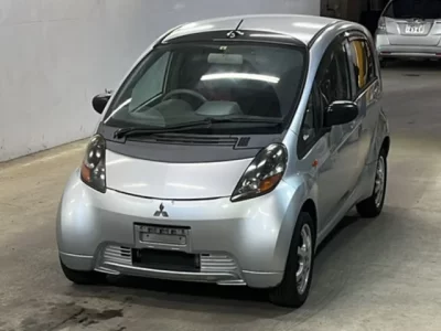 Mitsubishi I