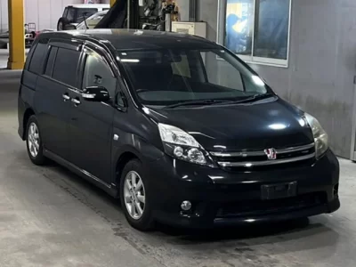 Toyota ISIS