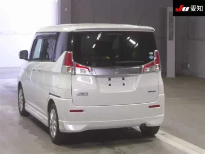 Mitsubishi DELICA D2
