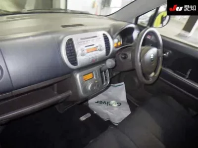 Suzuki MRWAGON