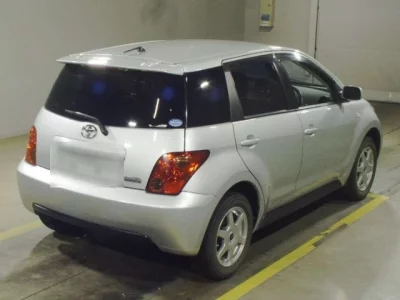 Toyota IST