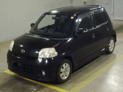 Daihatsu Esse