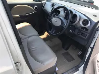 Daihatsu MOVE LATTE