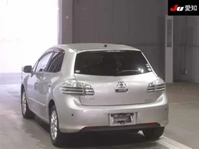 Toyota BLADE