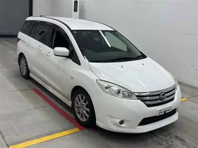 Nissan LAFESTA