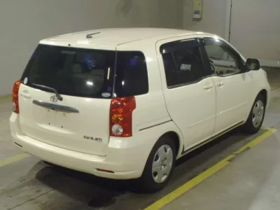 Toyota RAUM