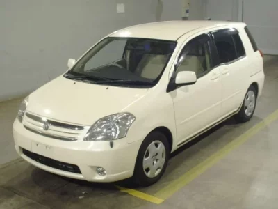 Toyota RAUM
