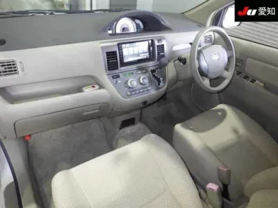 Toyota RAUM