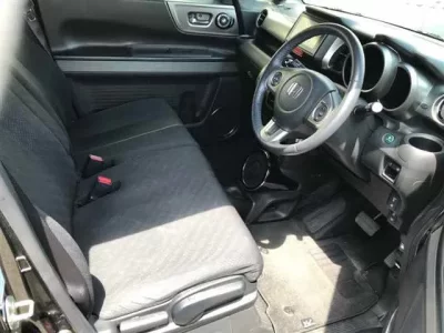 Honda N BOX SLASH