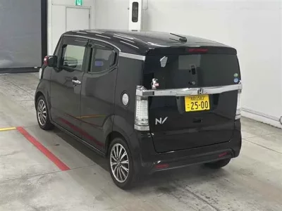 Honda N BOX SLASH