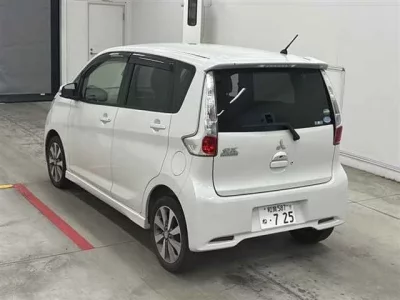 Mitsubishi EK CUSTOM