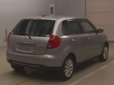 Mazda VERISA