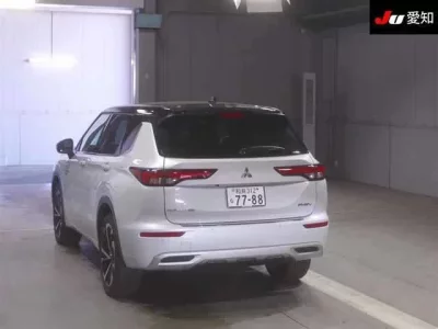 Mitsubishi OUTLANDER PHEV