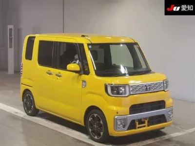 Toyota PIXIS MEGA