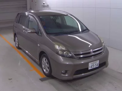 Toyota ISIS