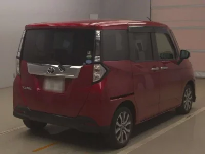 Toyota TANK