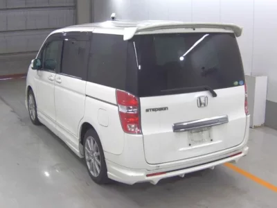 Honda STEP WAGON