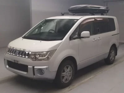 Mitsubishi DELICA D5