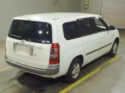 Toyota SUCCEED