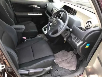 Toyota COROLLA RUMION