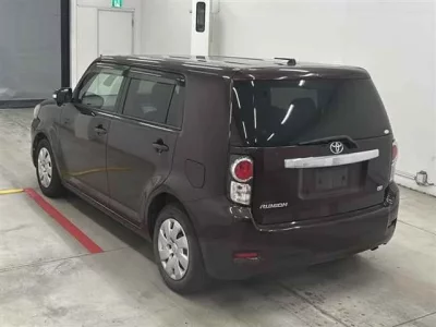 Toyota COROLLA RUMION