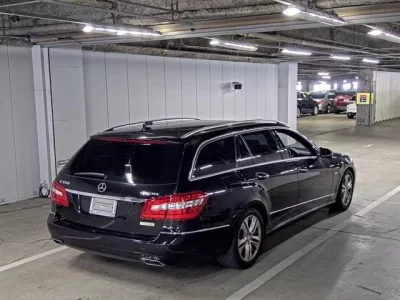 Mercedes-Benz E CLASS WAGON