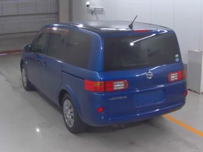 Nissan LAFESTA